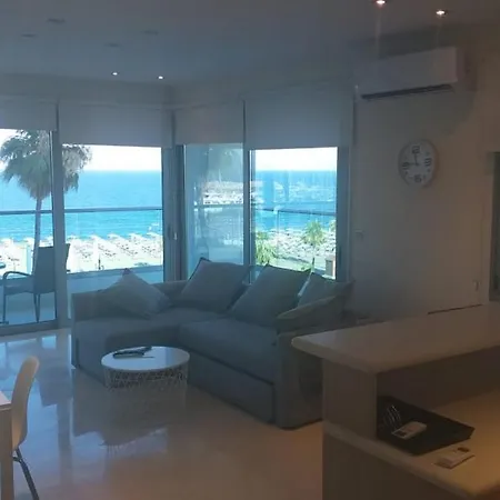 Apartmán Horizon Luxury At Finikoudes Beach 302 Larnaca