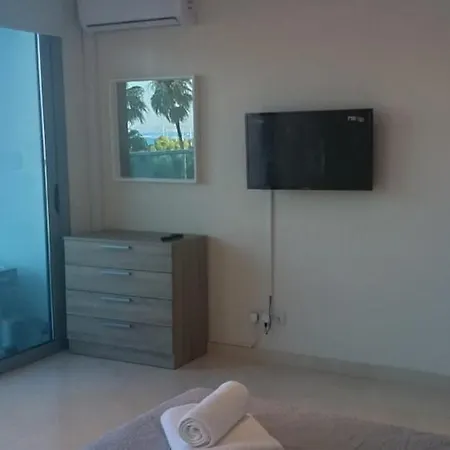 Apartmán Horizon Luxury At Finikoudes Beach 302